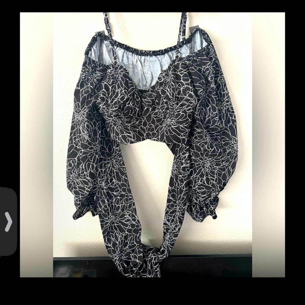 Chic Black and White Floral Blouse